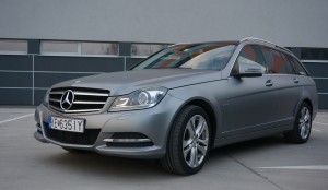 Mercedes C v priesvitnom matnom Plasti Dipe