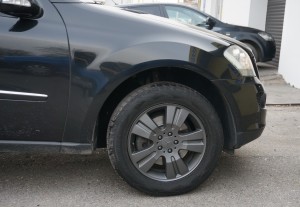 Plasti Dip Pravá Metalíza antracit na kolesách R18 Mercedes ML