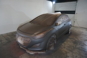 Hyundai-i30-plasti-dip-hnedy.JPG