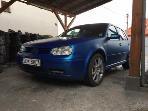 golf-plasti-dip-electric-blue.jpg