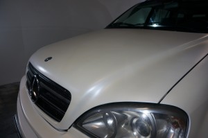 Mercedes-ML-biela-perlet-plasti-dip.JPG