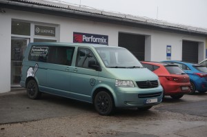 vw-caravelle-plasti-dip-chameleon-bionic.JPG