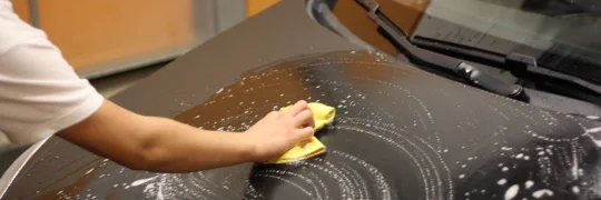 Umývanie Plasti Dipu so saponátom
