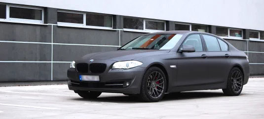 Auto upravené Plasti Dip Pravá metalíza